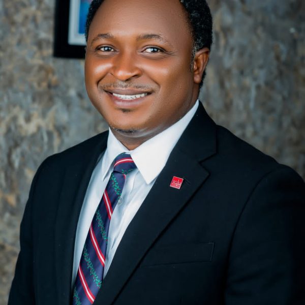 Rev. Dr. Manomi
